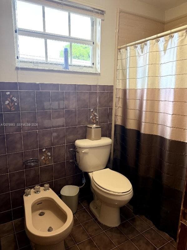 1340 W 36th St, Hialeah FL 33012 - Hialeah, FL - Photo 6