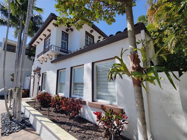 1823 S Bayshore Ln, Miami FL 33133 - Miami, FL - Photo 2