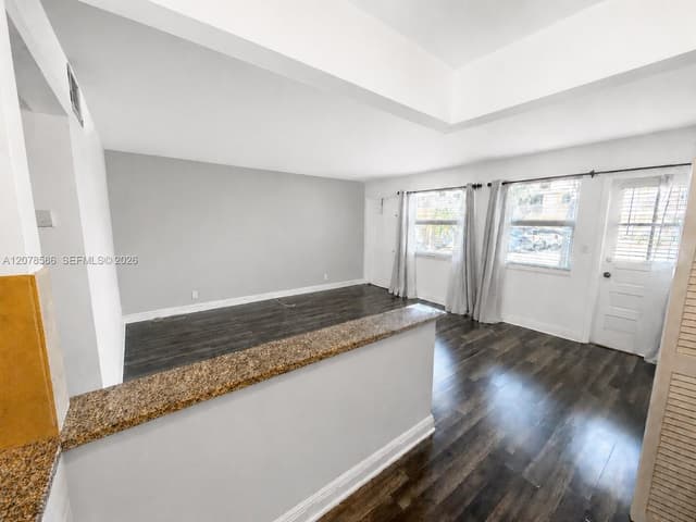 4050 NE 12th Ter # 1, Oakland Park FL 33334 - Oakland Park, FL - Photo 3