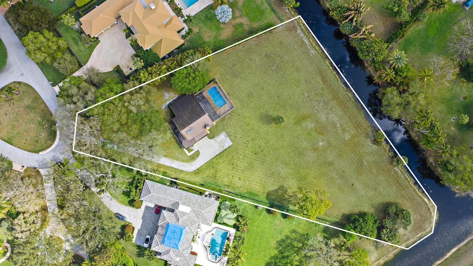 8090 Native Dancer Road E, Palm Beach Gardens FL 33418 - Palm Beach Gardens, FL - Photo 1