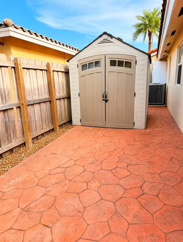 16529 SW 98th Ter, Miami FL 33196 - Miami, FL - Photo 2