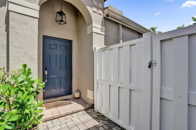 3932 NW 62nd Court, Coconut Creek FL 33073 - Coconut Creek, FL - Photo 4