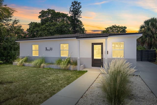 1311 AVENUE H, Riviera Beach FL 33404 - Riviera Beach, FL - Photo 2