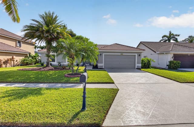 5756 Descartes Circle, Boynton Beach FL 33472 - Boynton Beach, FL - Photo 3
