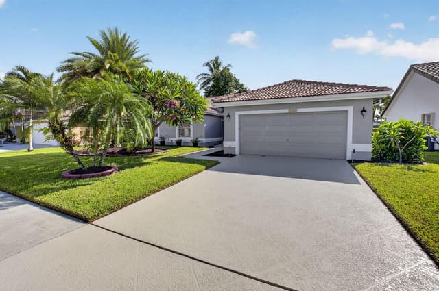 5756 Descartes Circle, Boynton Beach FL 33472 - Boynton Beach, FL - Photo 4