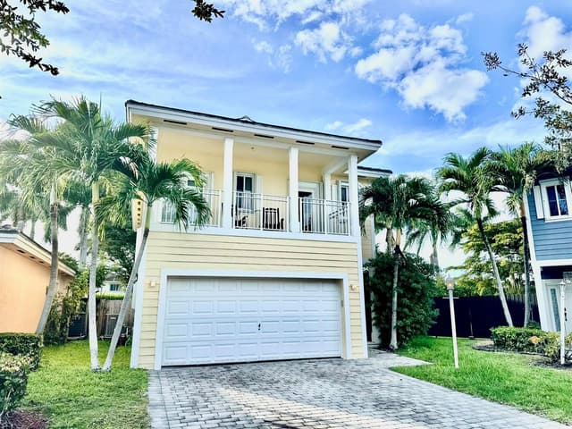 396 NE 33RD Terrace, Homestead FL 33033 - Homestead, FL - Photo 2