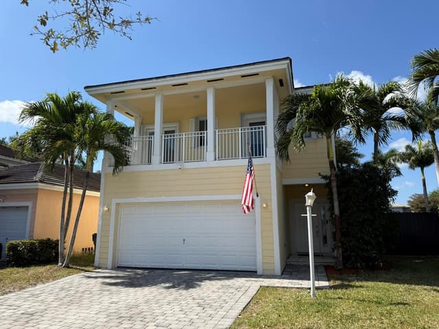 396 NE 33RD Terrace, Homestead FL 33033 - Homestead, FL - Photo 4