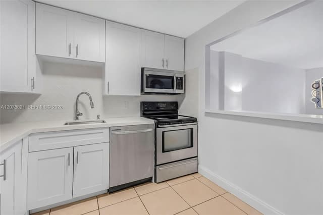 16950 W Dixie Hwy # A626, North Miami Beach FL 33160 - North Miami Beach, FL - Photo 3