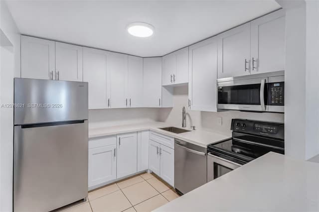 16950 W Dixie Hwy # A626, North Miami Beach FL 33160 - North Miami Beach, FL - Photo 4