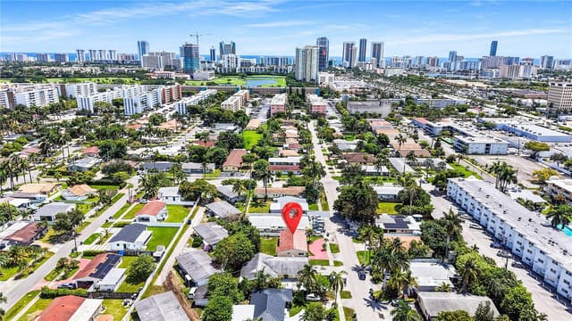 903 NE 2nd St, Hallandale Beach FL 33009 - Hallandale Beach, FL - Photo 2