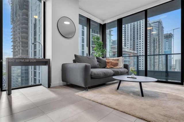 121 NE 5th St # 2708, Miami FL 33132 - Miami, FL - Photo 3