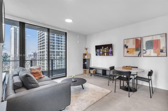121 NE 5th St # 2708, Miami FL 33132 - Miami, FL - Photo 5