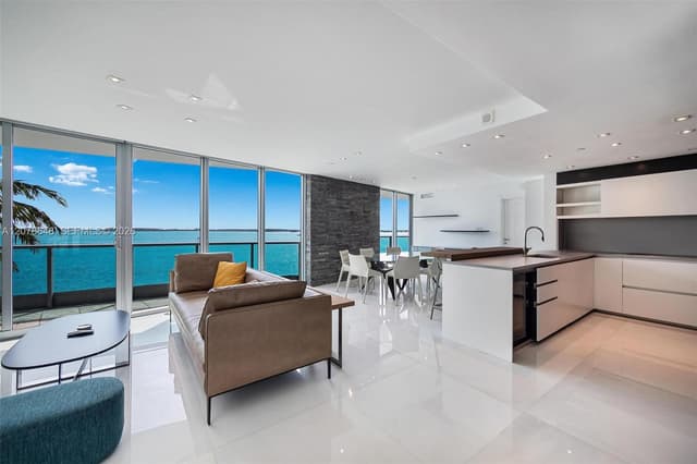 1331 Brickell Bay Dr # 33, Miami FL 33131 - Miami, FL - Photo 2