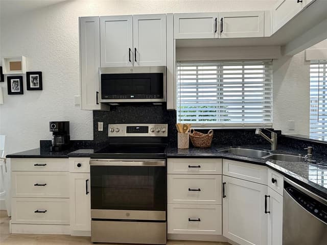 7267 Panache Way, Boca Raton FL 33433 - Boca Raton, FL - Photo 6