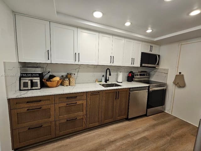 18061 Biscayne Blvd # 1602, Aventura FL 33160 - Aventura, FL - Photo 2
