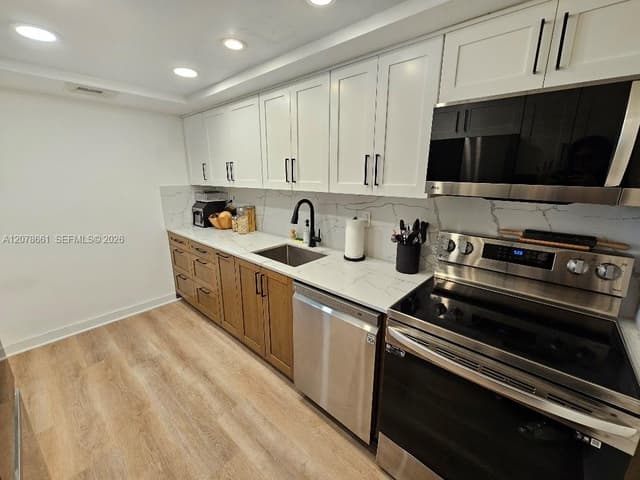 18061 Biscayne Blvd # 1602, Aventura FL 33160 - Aventura, FL - Photo 4