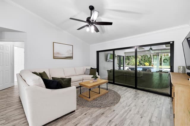 15320 Softwood Court, Wellington FL 33414 - Wellington, FL - Photo 5