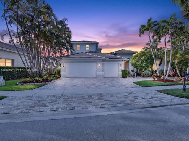 1371 Victoria Isle Dr, Weston FL 33327 - Weston, FL - Photo 2