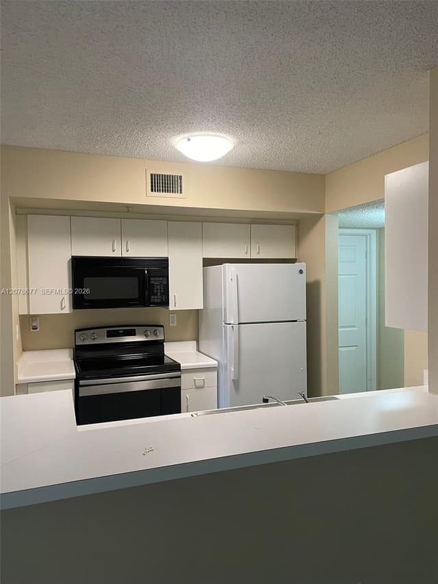 2640 S University Dr # 113, Davie FL 33328 - Davie, FL - Photo 6