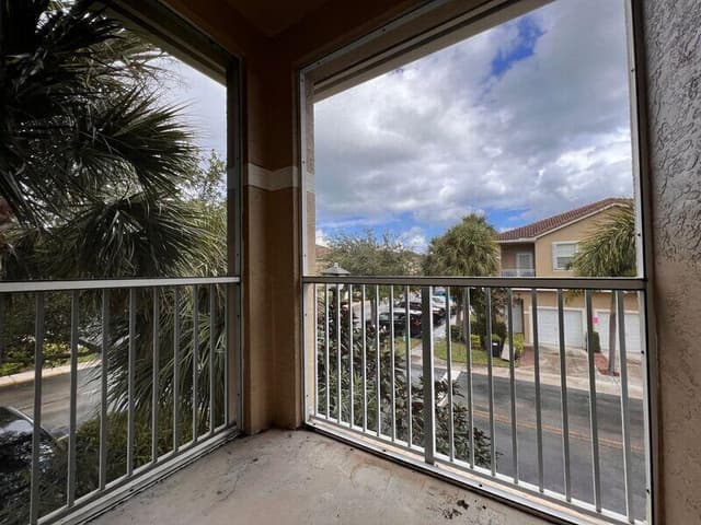 117 Lighthouse Circle # J, Tequesta FL 33469 - Tequesta, FL - Photo 4