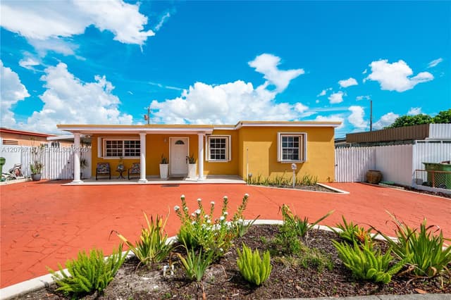359 W 35th St, Hialeah FL 33012 - Hialeah, FL - Photo 2