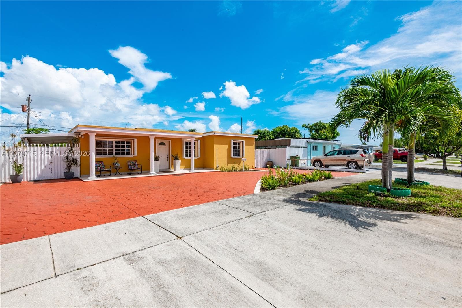 359 W 35th St, Hialeah FL 33012 - Hialeah, FL - Photo 1