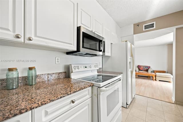 5900 Collins Ave # 1006, Miami Beach FL 33140 - Miami Beach, FL - Photo 7