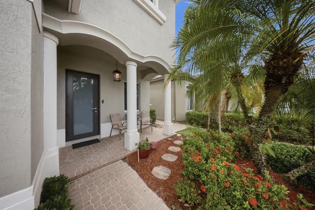 23 COUNTRY LAKE Circle, Boynton Beach FL 33436 - Boynton Beach, FL - Photo 3