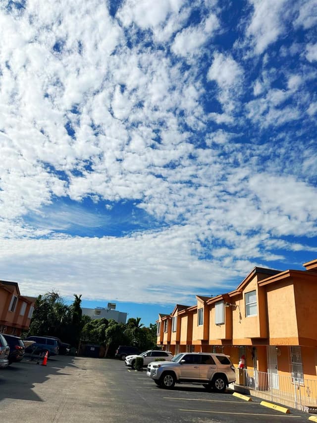 1701 W 42ND Place # 43, Hialeah FL 33012 - Hialeah, FL - Photo 3