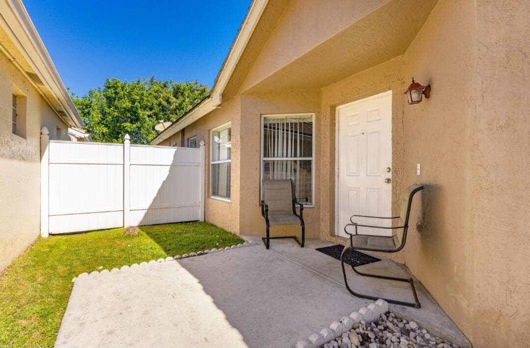 6179 SAVANNAH Way, Lake Worth FL 33463 - Lake Worth, FL - Photo 1