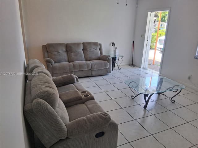 1038 NW 11th Ct, Fort Lauderdale FL 33311 - Fort Lauderdale, FL - Photo 7