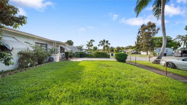 1038 NW 11th Ct, Fort Lauderdale FL 33311 - Fort Lauderdale, FL - Photo 3
