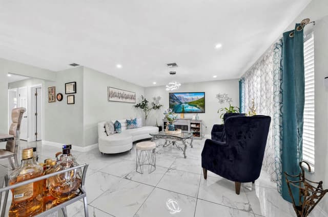 7961 N NORMANDY Street, Miramar FL 33023 - Miramar, FL - Photo 7