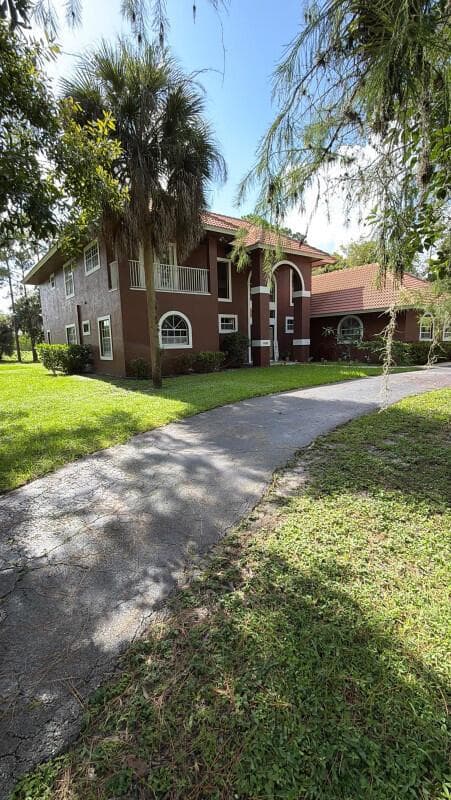 827 Squire Drive, Wellington FL 33414 - Wellington, FL - Photo 1