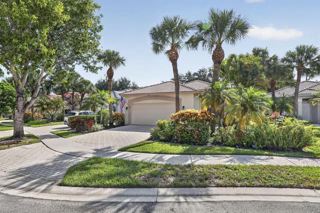 9106 BAY POINT Circle, West Palm Beach FL 33411 - West Palm Beach, FL - Photo 2
