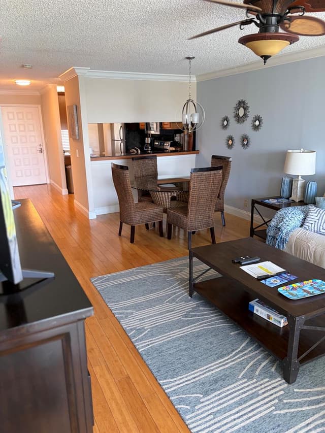 353 S US Hwy 1 # D204, Jupiter FL 33477 - Jupiter, FL - Photo 2