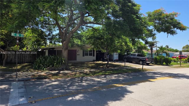 298 NE 46th St, Deerfield Beach FL 33064 - Deerfield Beach, FL - Photo 3