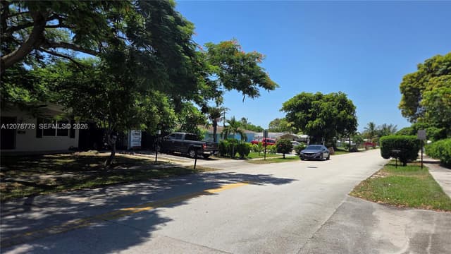 298 NE 46th St, Deerfield Beach FL 33064 - Deerfield Beach, FL - Photo 5