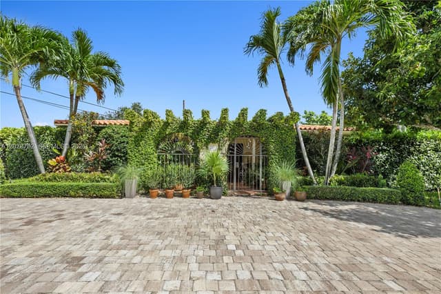 6811 SW 48th Ter, Miami FL 33155 - Miami, FL - Photo 4