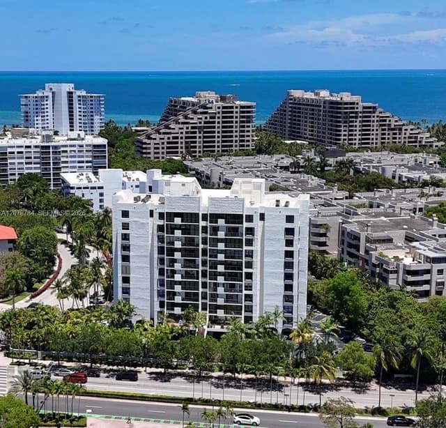 77 Crandon Blvd # 5C, Key Biscayne FL 33149 - Key Biscayne, FL - Photo 2