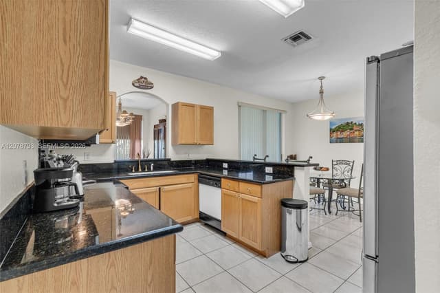 10588 NW 56th Dr, Coral Springs FL 33076 - Coral Springs, FL - Photo 7