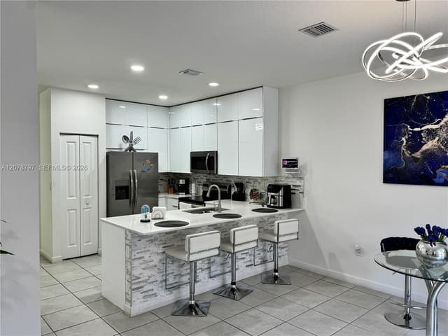 23461 SW 129th Pl, Homestead FL 33032 - Homestead, FL - Photo 4