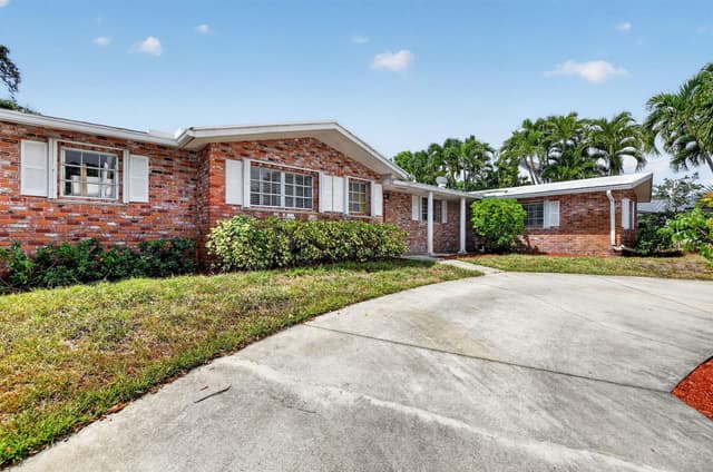 410 NW SPANISH RIVER Boulevard, Boca Raton FL 33431 - Boca Raton, FL - Photo 4