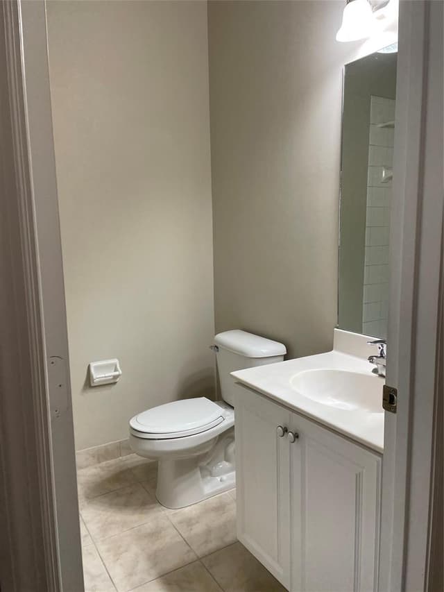 9076 Preston Place, Tamarac FL 33321 - Tamarac, FL - Photo 5