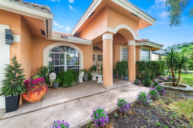 4477 NW 89th Way, Coral Springs FL 33065 - Coral Springs, FL - Photo 3