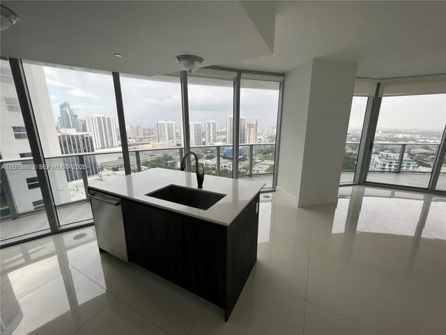 488 NE 18th St # 3100, Miami FL 33132 - Miami, FL - Photo 2