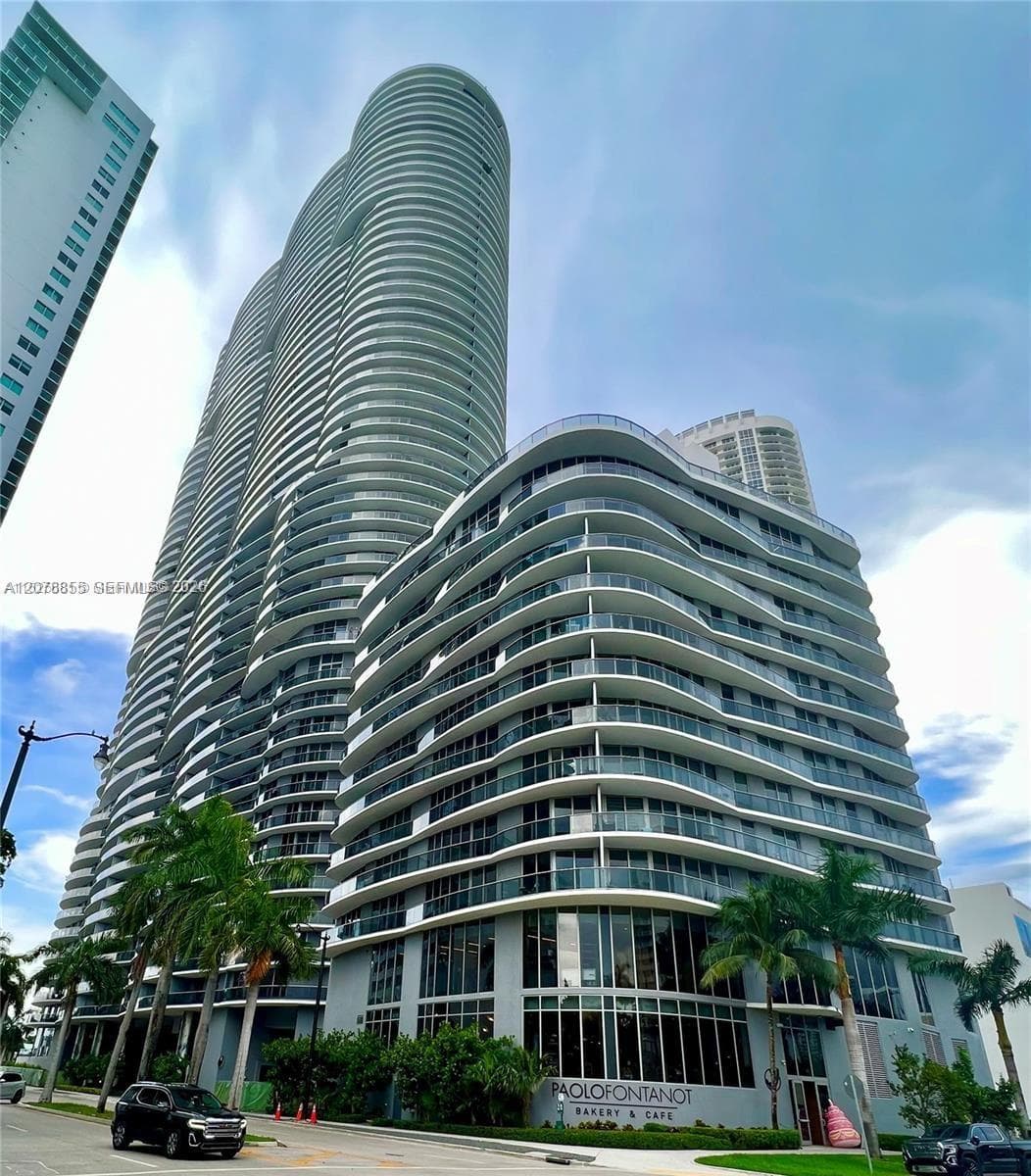 488 NE 18th St # 3100, Miami FL 33132 - Miami, FL - Photo 1