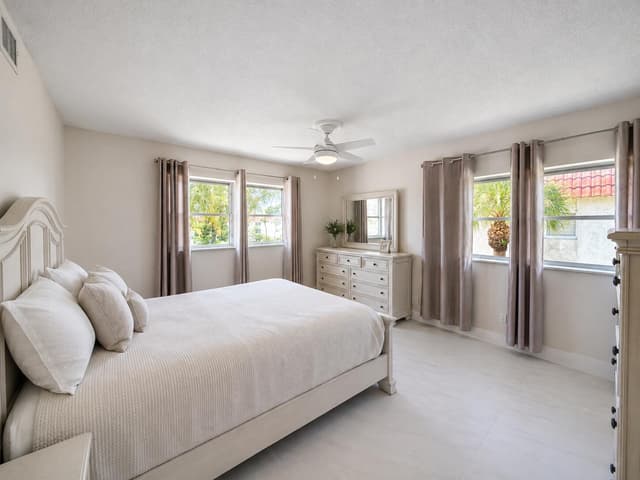9411 N Hollybrook Lake Drive # 310, Pembroke Pines FL 33025 - Pembroke Pines, FL - Photo 7