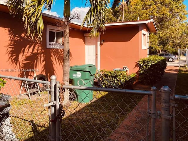 2272 NW 66th St, Miami FL 33147 - Miami, FL - Photo 3
