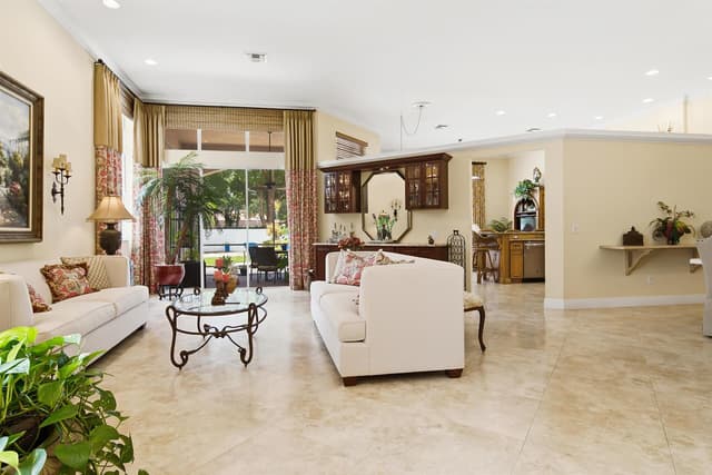 221 Green Point Circle, Palm Beach Gardens FL 33418 - Palm Beach Gardens, FL - Photo 3